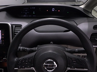 NISSAN SERENA 2016