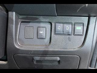 NISSAN SERENA 2014