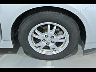 TOYOTA PRIUS 2011