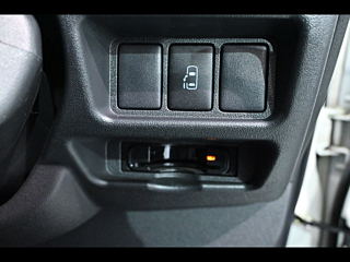 TOYOTA HIACE 2016