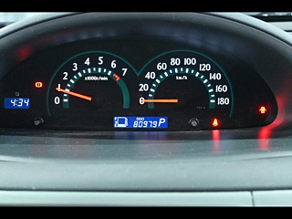 TOYOTA SIENTA 2010