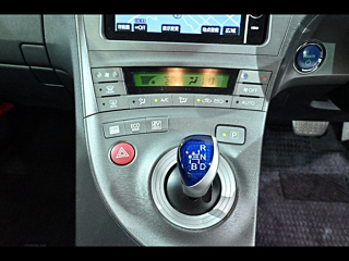 TOYOTA PRIUS 2012