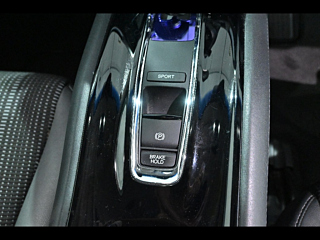 HONDA VEZEL 2015