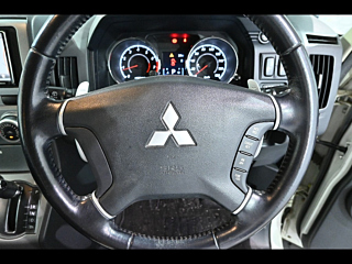 MITSUBISHI DELICA D5 2010
