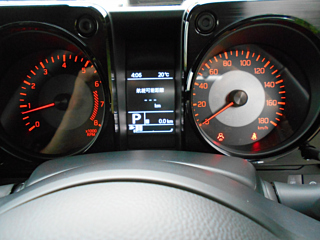SUZUKI JIMNY NOMADE 2025