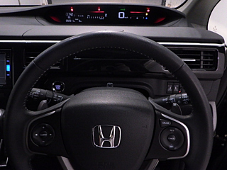 HONDA STEP WAGON 2016
