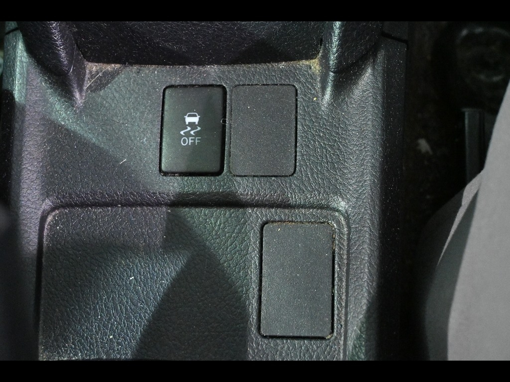 TOYOTA COROLLA AXIO 2012