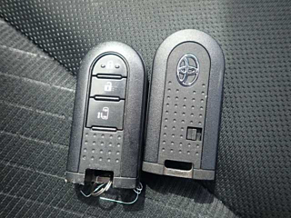 TOYOTA ROOMY 2019