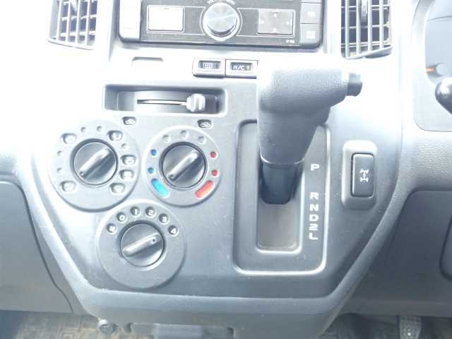 TOYOTA TOWN ACE VAN 2018