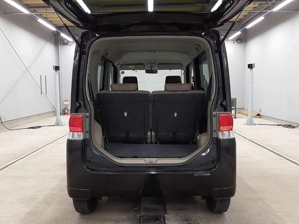 DAIHATSU TANTO 2012