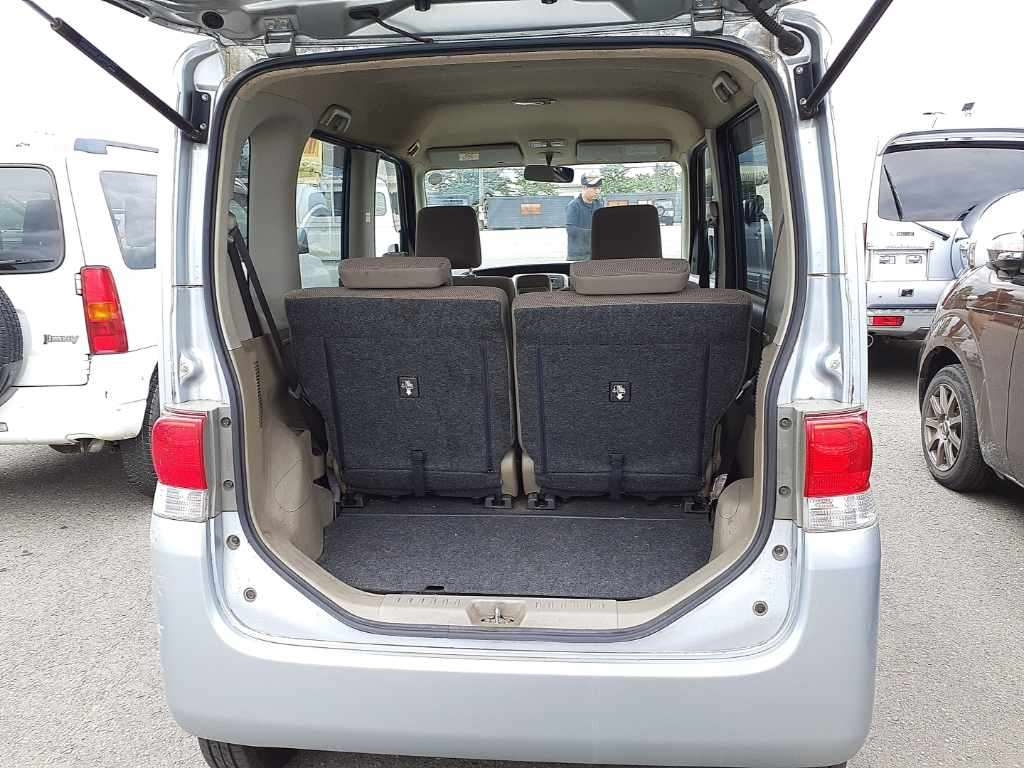 DAIHATSU TANTO 2012