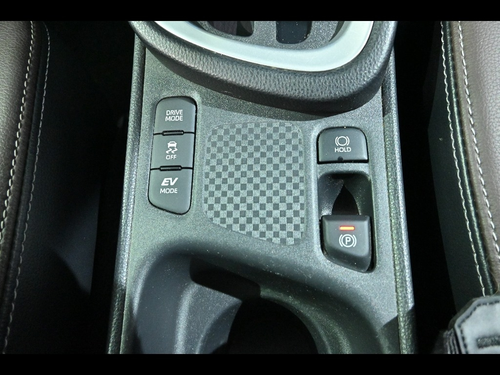 TOYOTA YARIS CROSS 2020