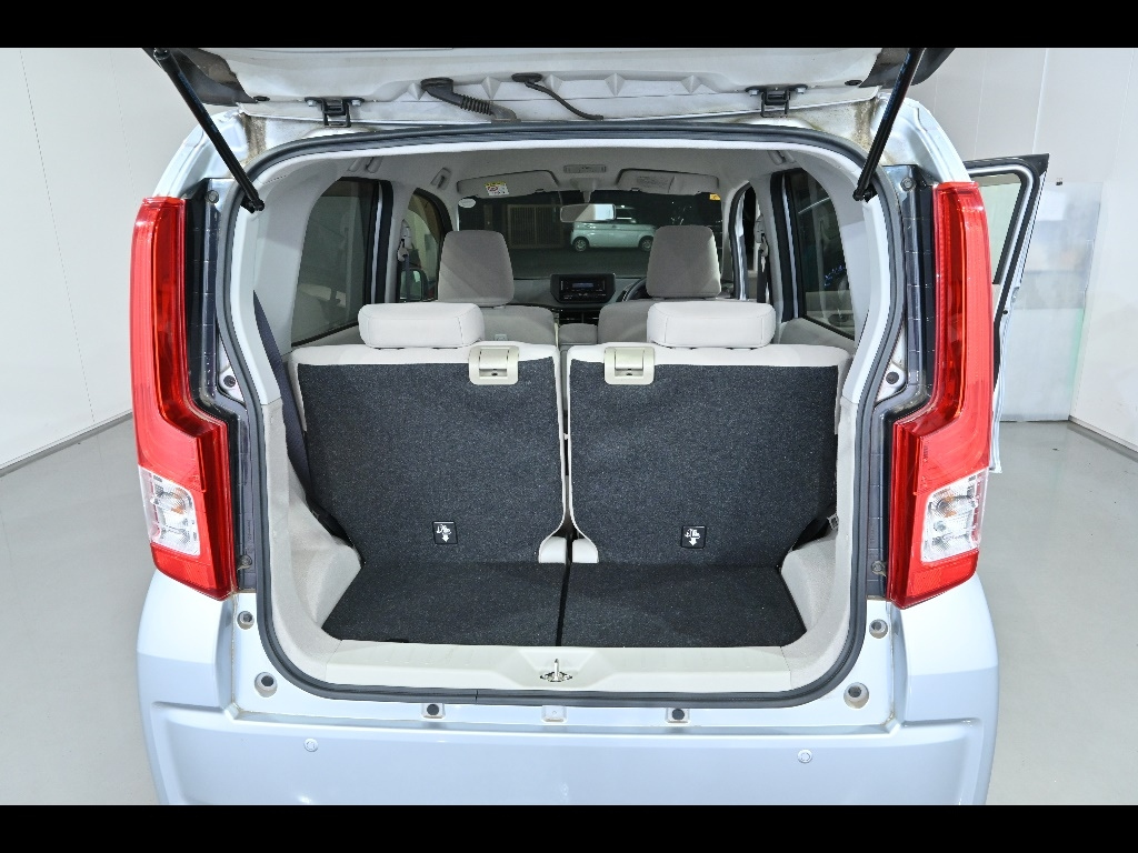 DAIHATSU MOVE 2016
