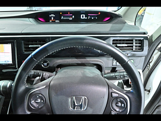 HONDA STEP WAGON 2017