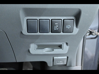 TOYOTA PRIUS ALPHA 2014