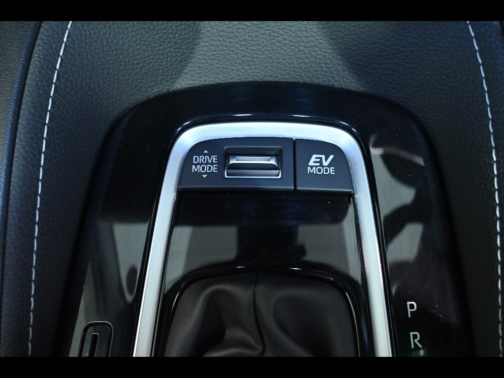 TOYOTA COROLLA TOURING 2024
