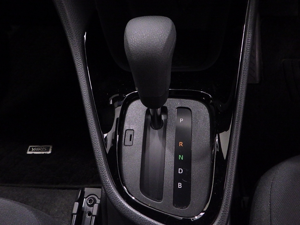TOYOTA YARIS 2020