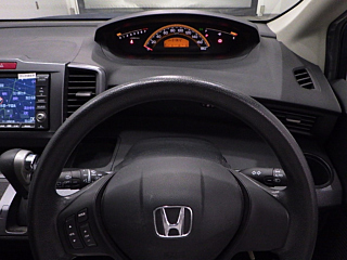 HONDA FREED 2008
