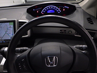 HONDA FREED 2013