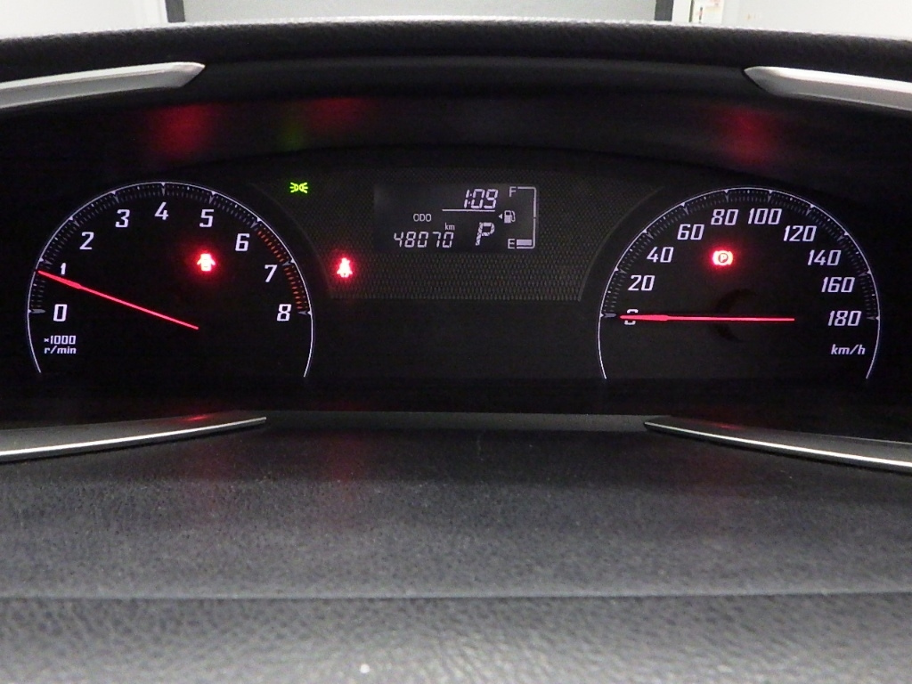 TOYOTA SIENTA 2015