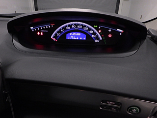 HONDA FREED 2012