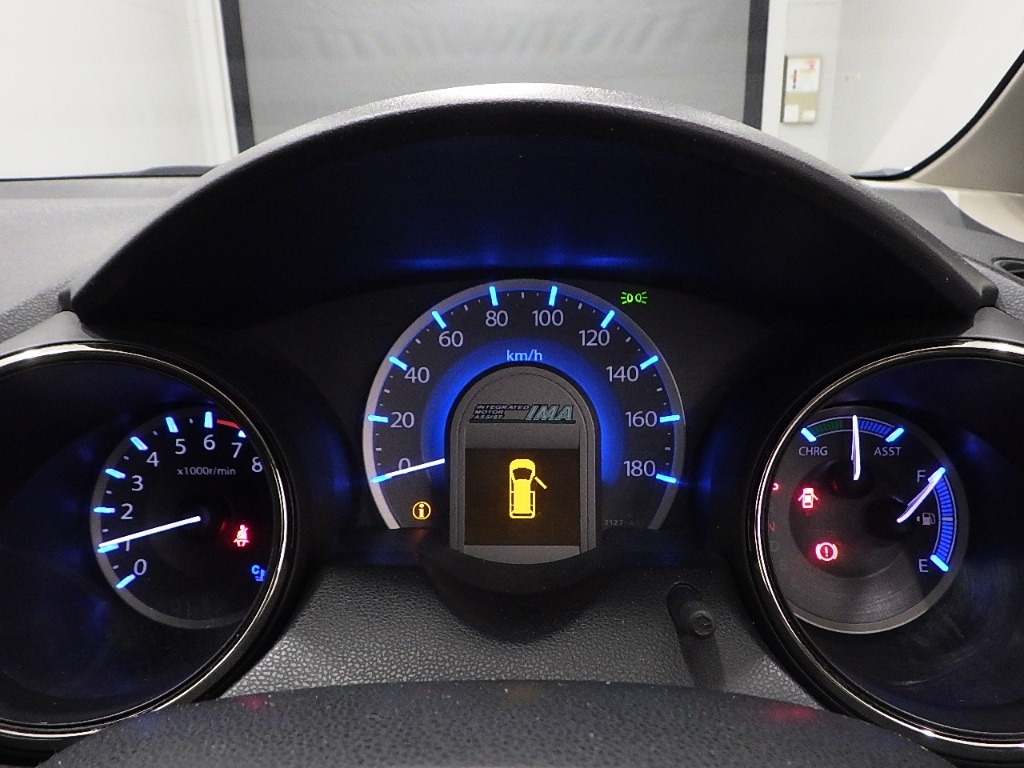 HONDA FIT SHUTTLE 2012
