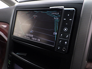 TOYOTA VELLFIRE 2010