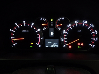 TOYOTA VELLFIRE 2010