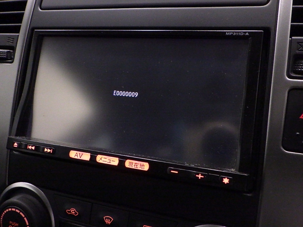 NISSAN TIIDA 2012