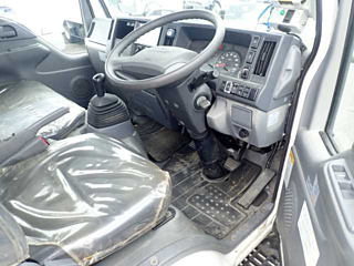ISUZU ELF 2019