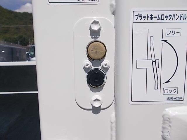 MITSUBISHI CANTER 2011
