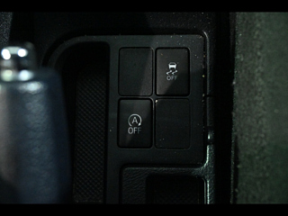 TOYOTA VITZ 2015