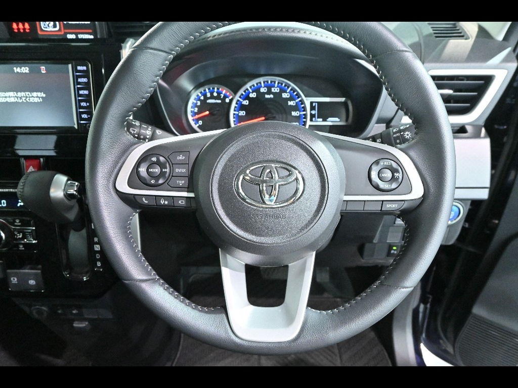 TOYOTA ROOMY 2021