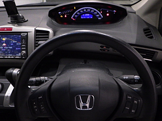 HONDA FREED 2012