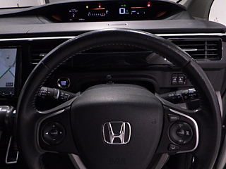 HONDA STEP WAGON 2015