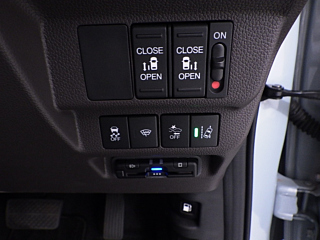 HONDA FREED 2023