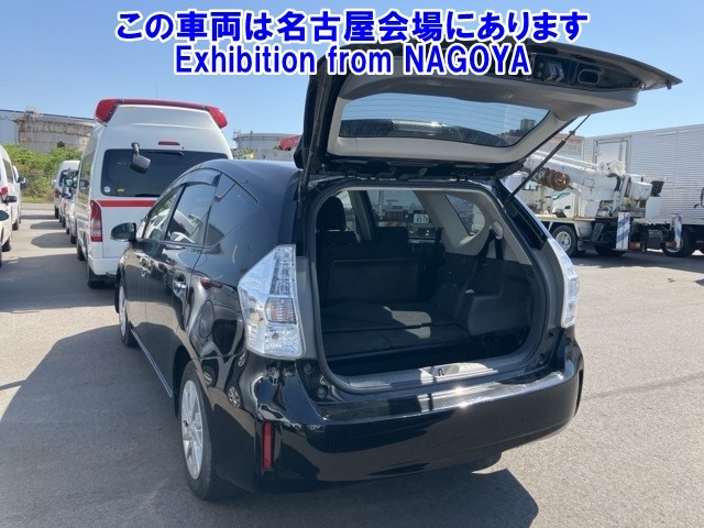 TOYOTA PRIUS ALPHA 2014