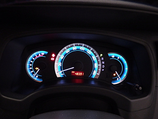 TOYOTA ISIS 2010