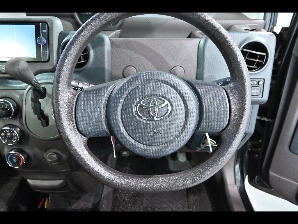 TOYOTA SPADE 2014