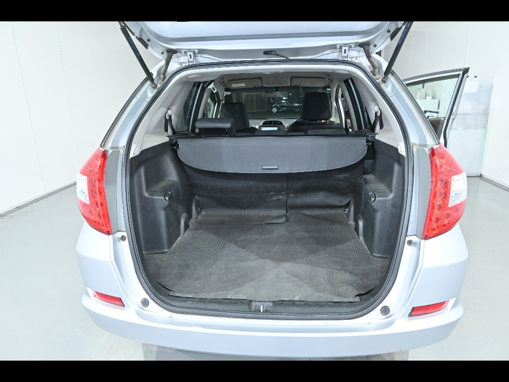 HONDA FIT SHUTTLE 2011