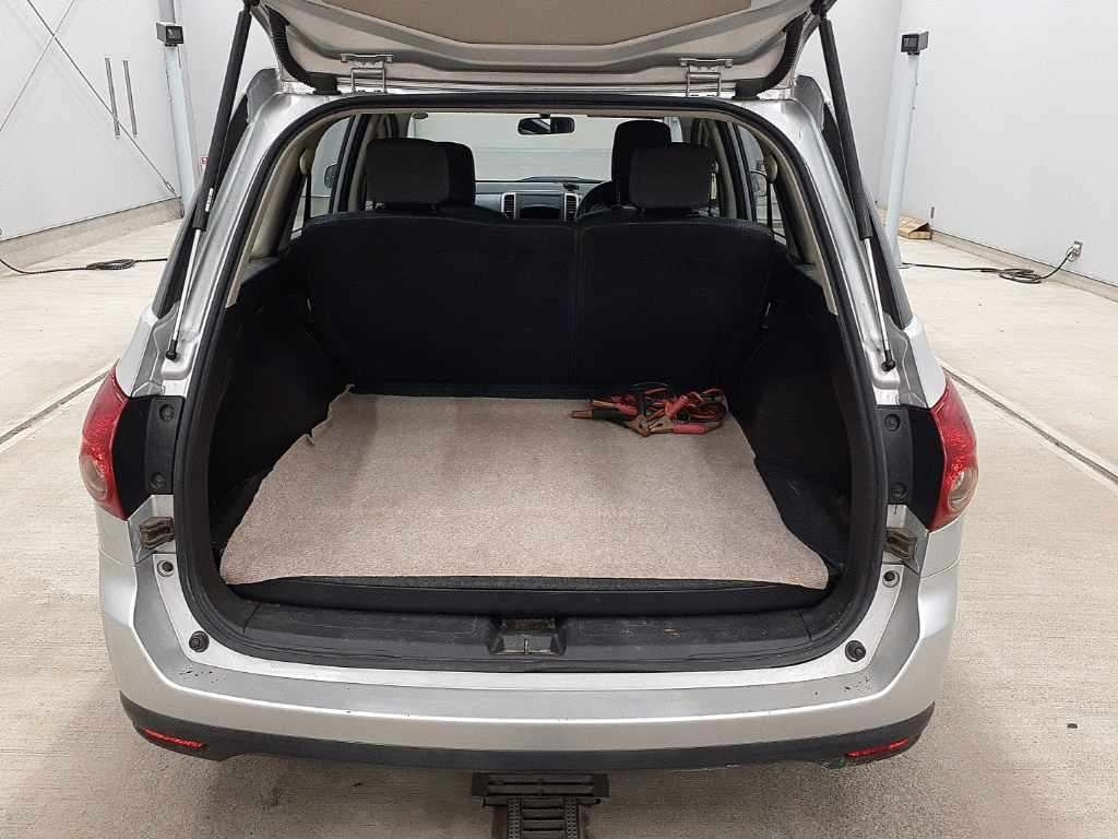 NISSAN WINGROAD 2010