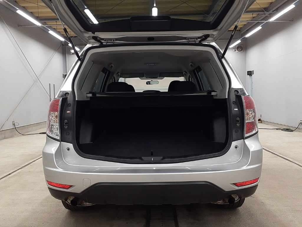 SUBARU FORESTER 2010