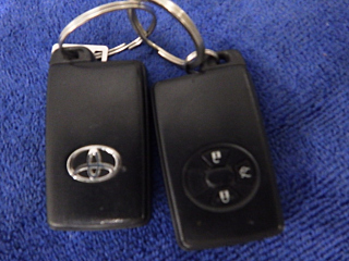 TOYOTA PREMIO 2014