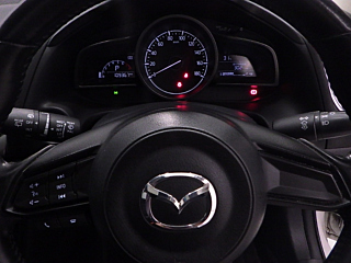 MAZDA AXELA 2016