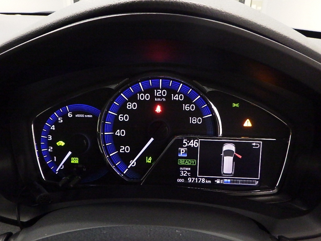 TOYOTA COROLLA FIELDER 2015