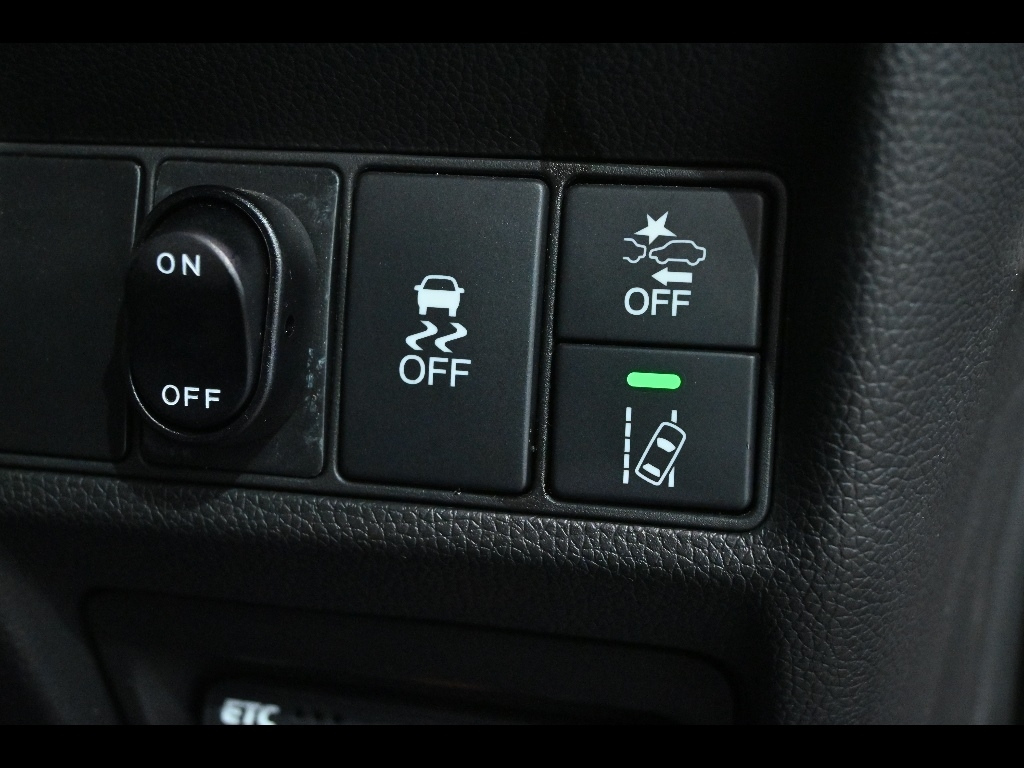 HONDA STEP WAGON 2015