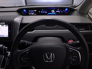 HONDA FREED 2017