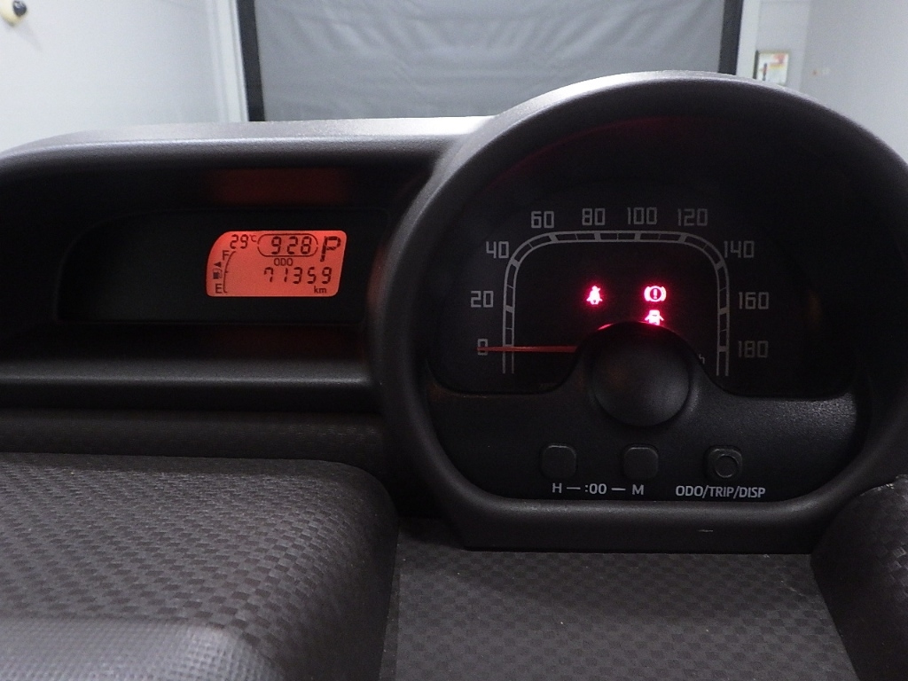 TOYOTA SPADE 2013
