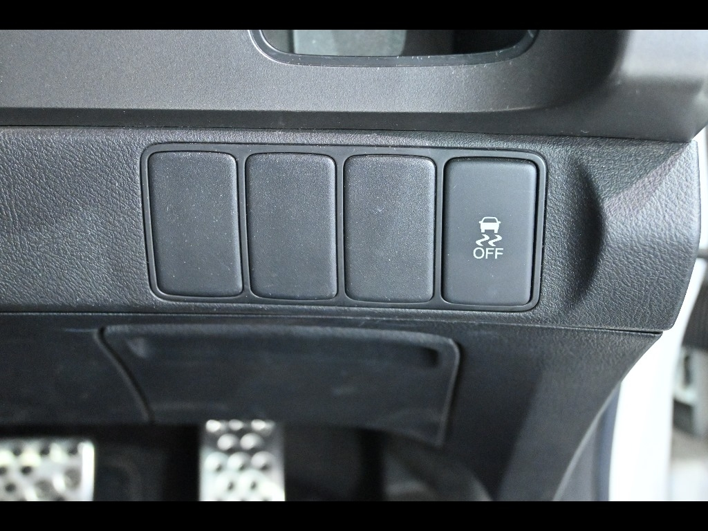 HONDA STREAM 2013