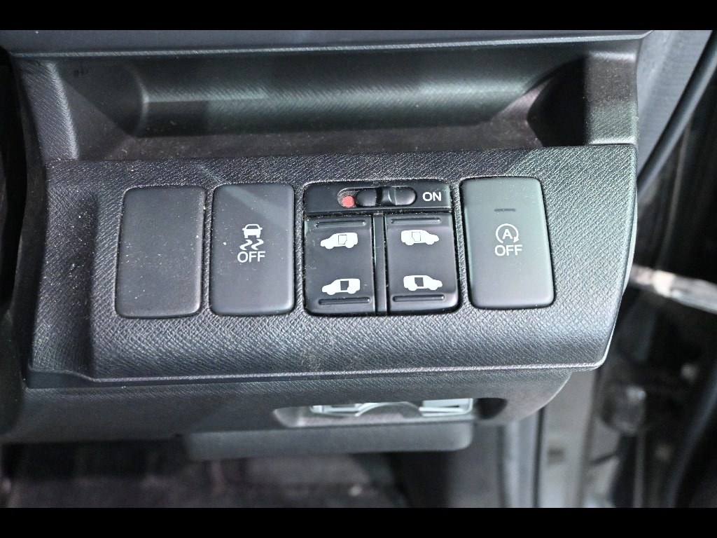 HONDA STEP WAGON 2013